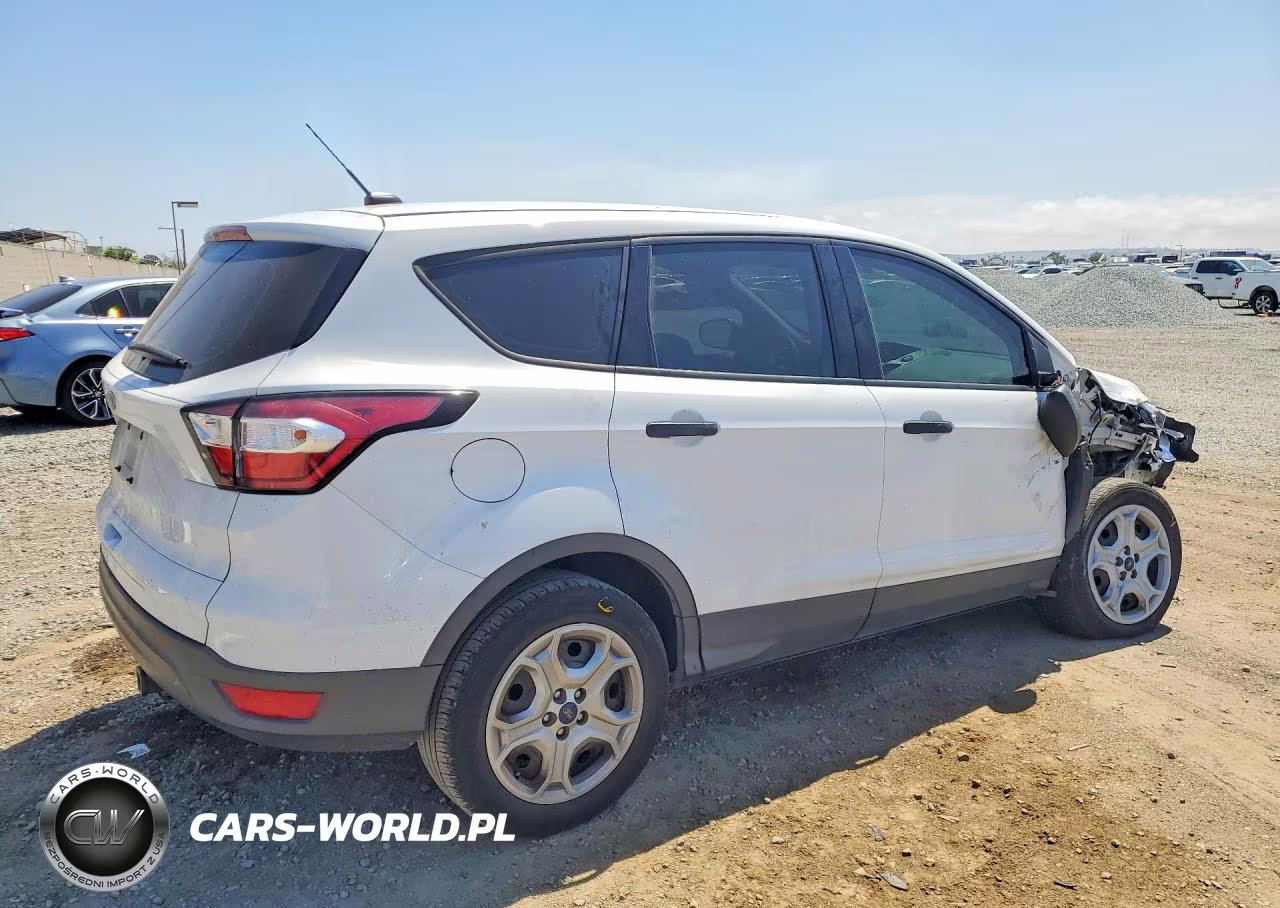 2018 Ford Escape S VIN:1FMCU0F77JUB27811 - 3