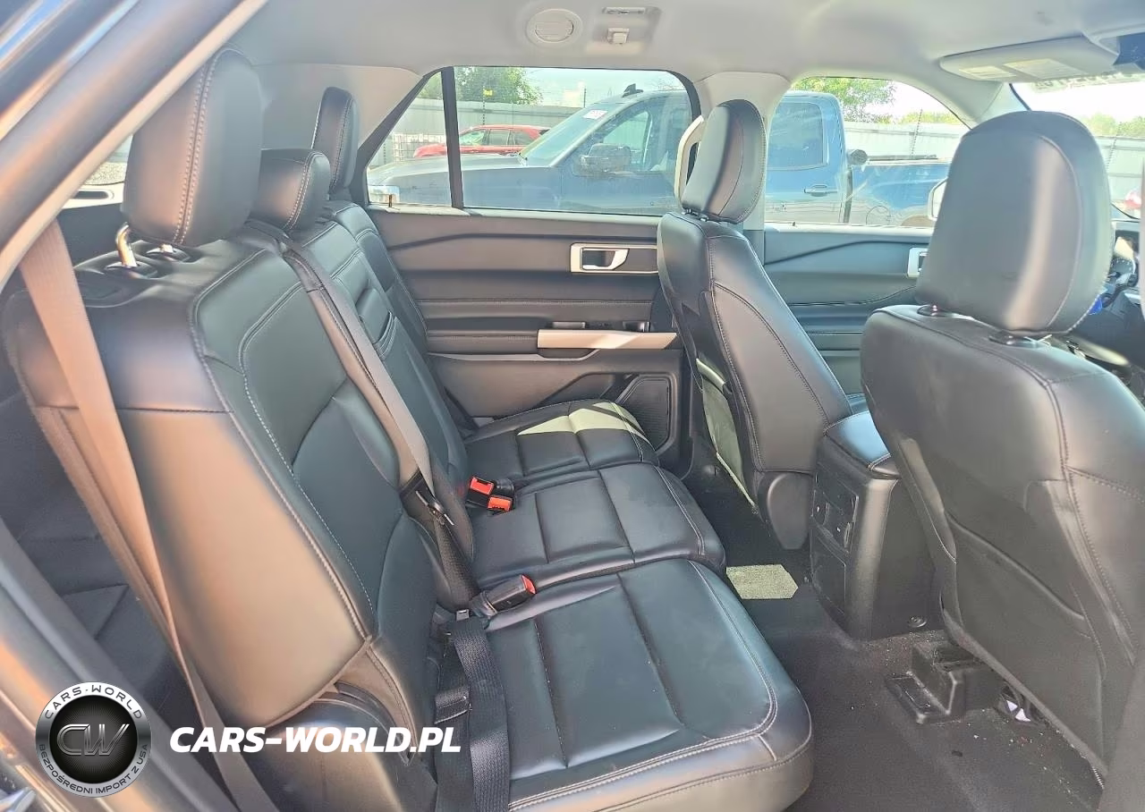 2023 Ford Explorer Xlt VIN:1FMSK8DH6PGB00943 - 11