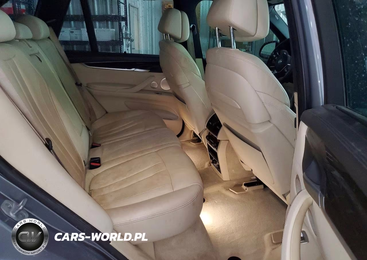 2015 BMW X5 xDrive50I VIN:5UXKR6C57F0J77032 - 11