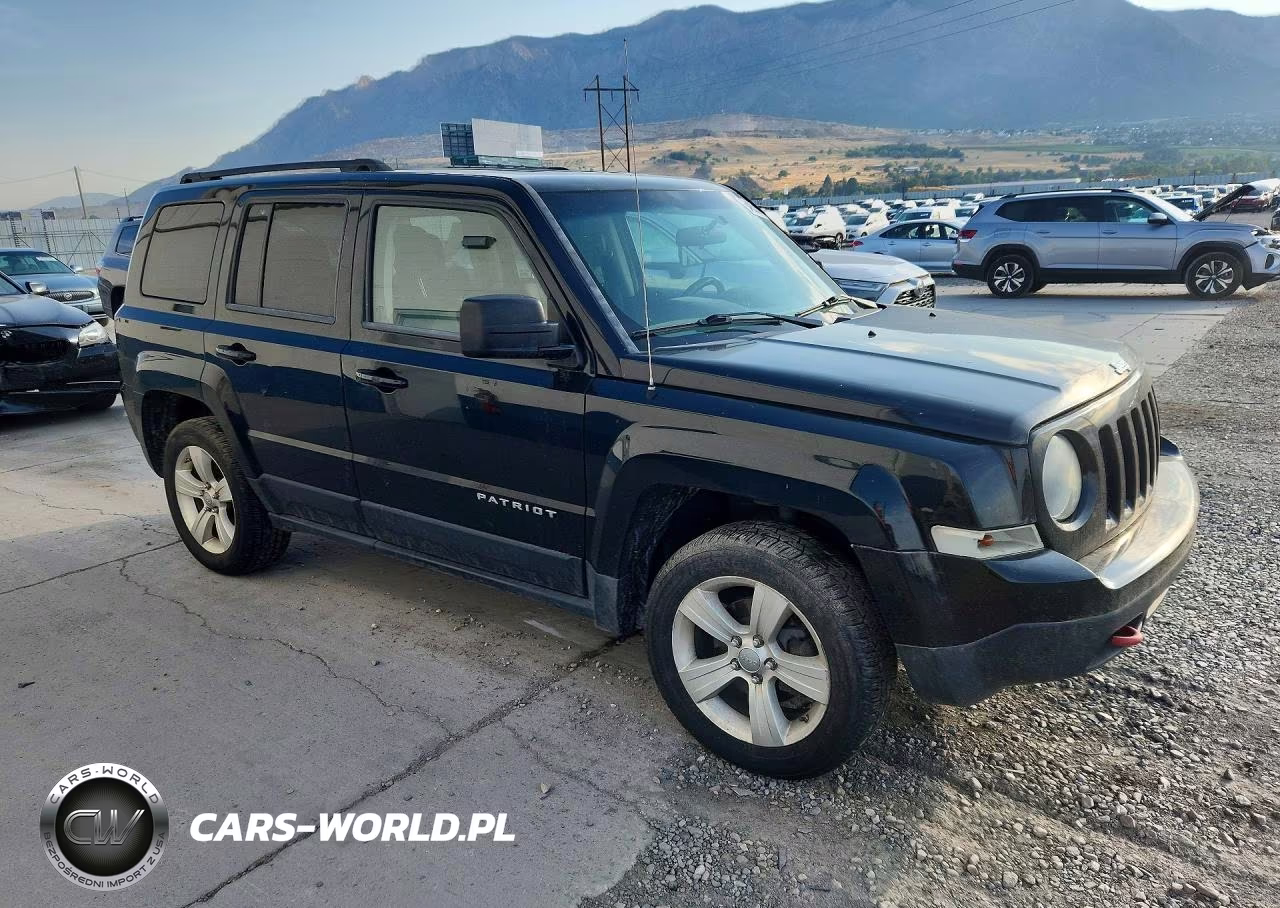 2012 Jeep Patriot Latitude VIN:1C4NJRFB8CD683272 - 4
