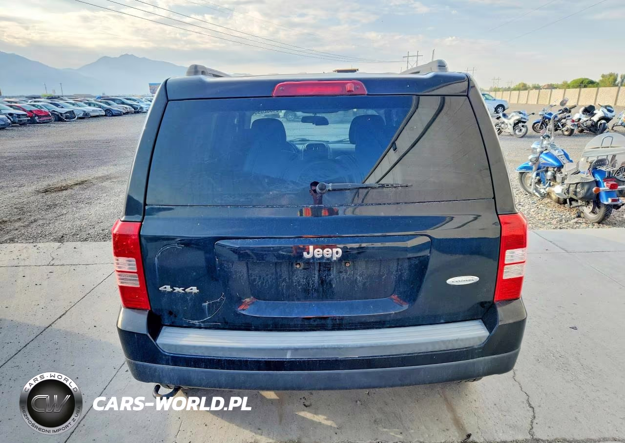 2012 Jeep Patriot Latitude VIN:1C4NJRFB8CD683272 - 6