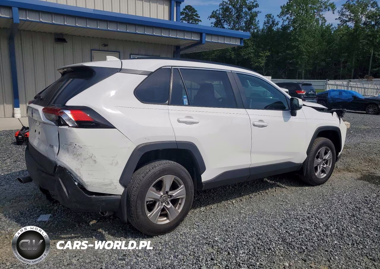 2025 Toyota Rav4 Xle VIN:2T3W1RFV8SC359210 - 3