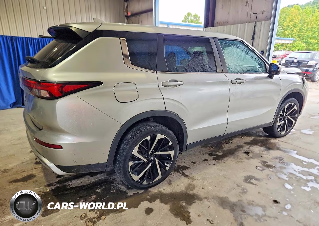 2022 Mitsubishi Outlander Se VIN:JA4J3UA8XNZ010362 - 3