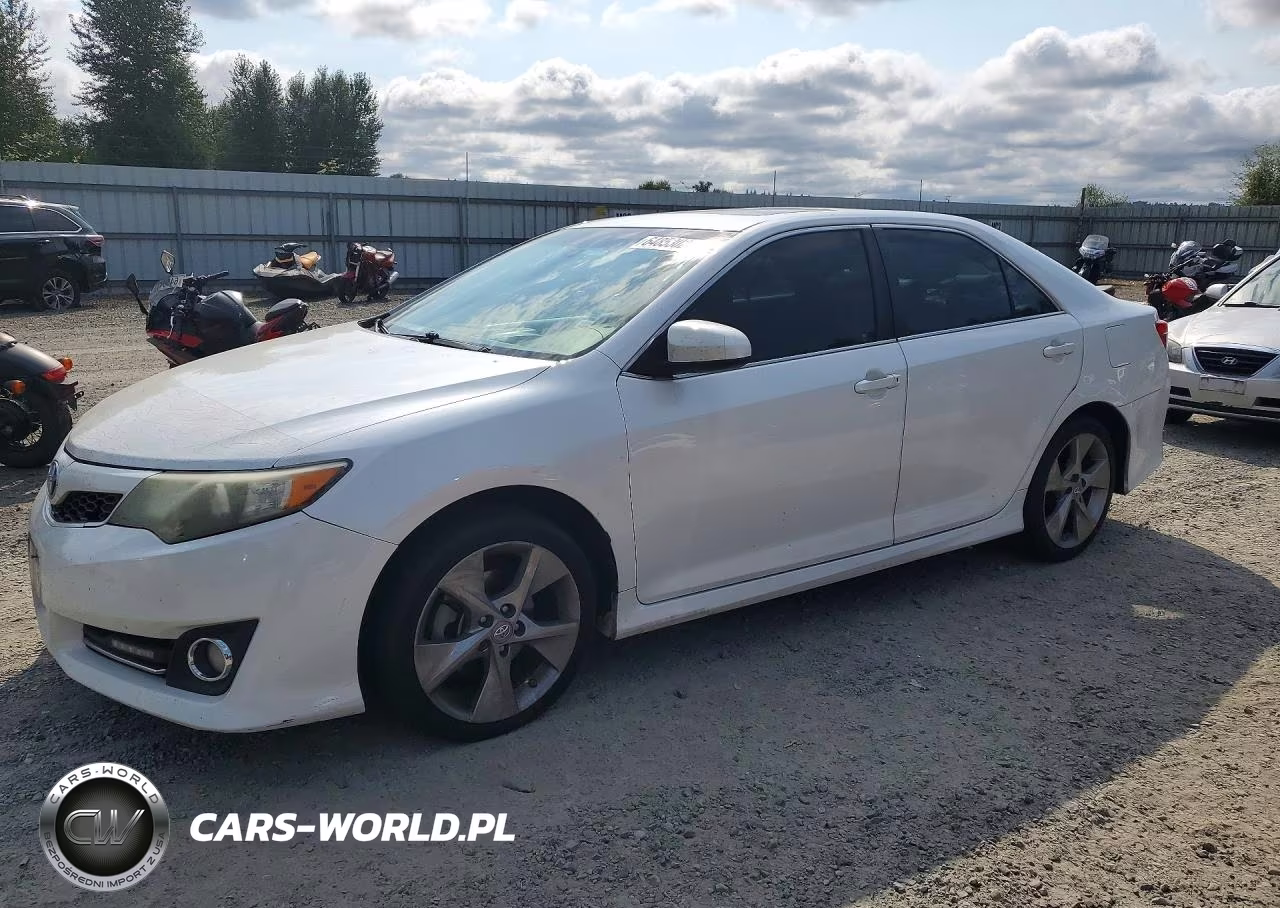 2012 Toyota Camry Se Sport Limited Edition – zdjęcie 1 z 12