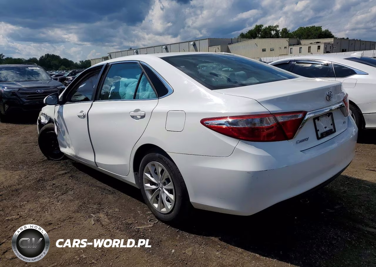 2015 Toyota Camry Le VIN:4T4BF1FK7FR514498 - 2