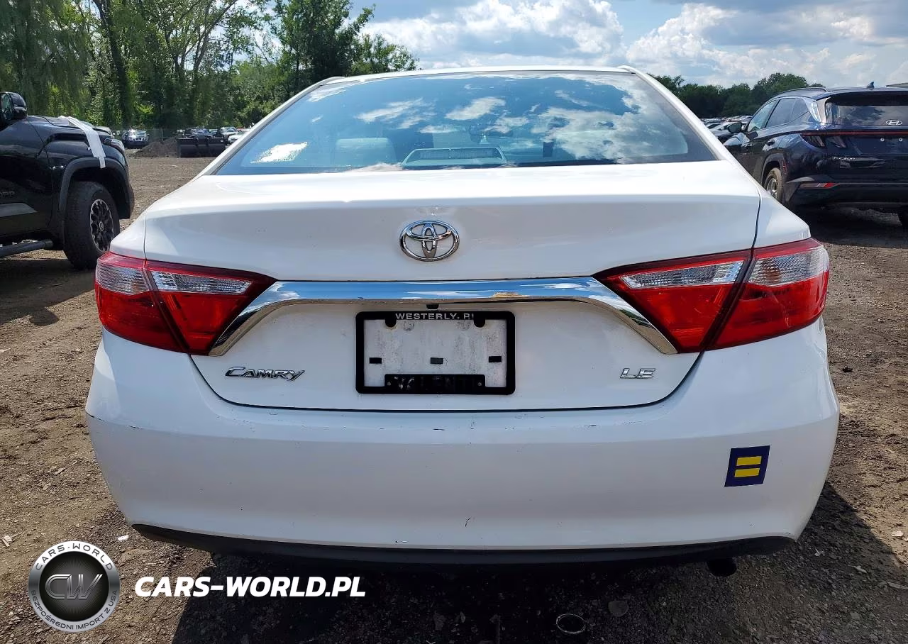 2015 Toyota Camry Le VIN:4T4BF1FK7FR514498 - 6
