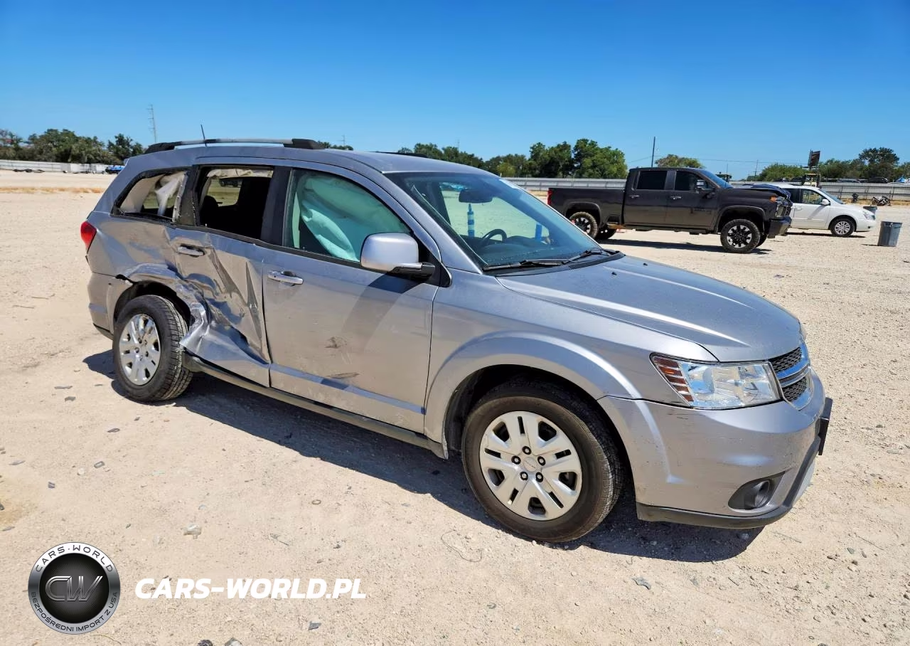 2019 Dodge Journey Se VIN:3C4PDCBB6KT779056 - 4