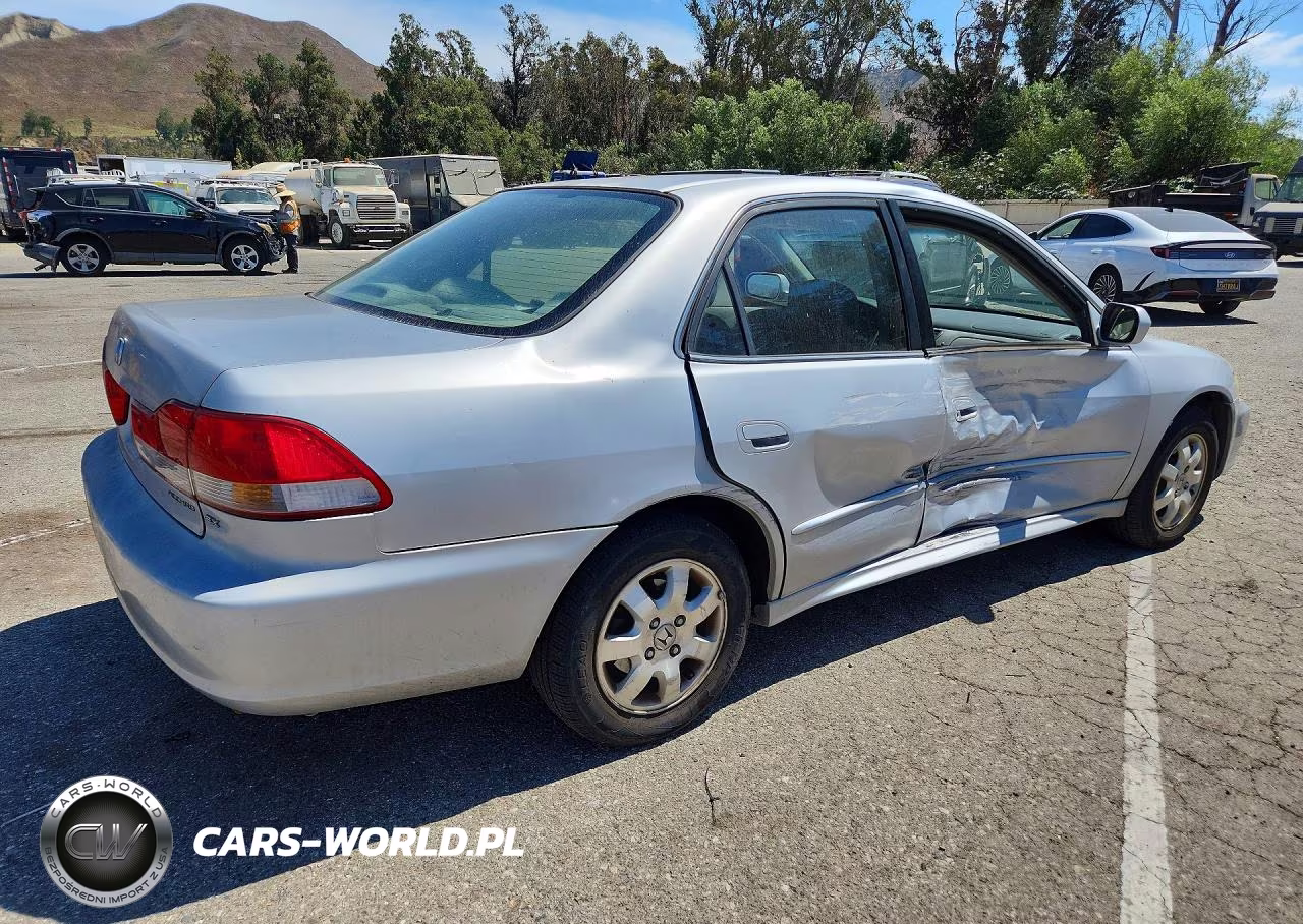 2001 Honda Accord Ex VIN:1HGCG66851A096536 - 3