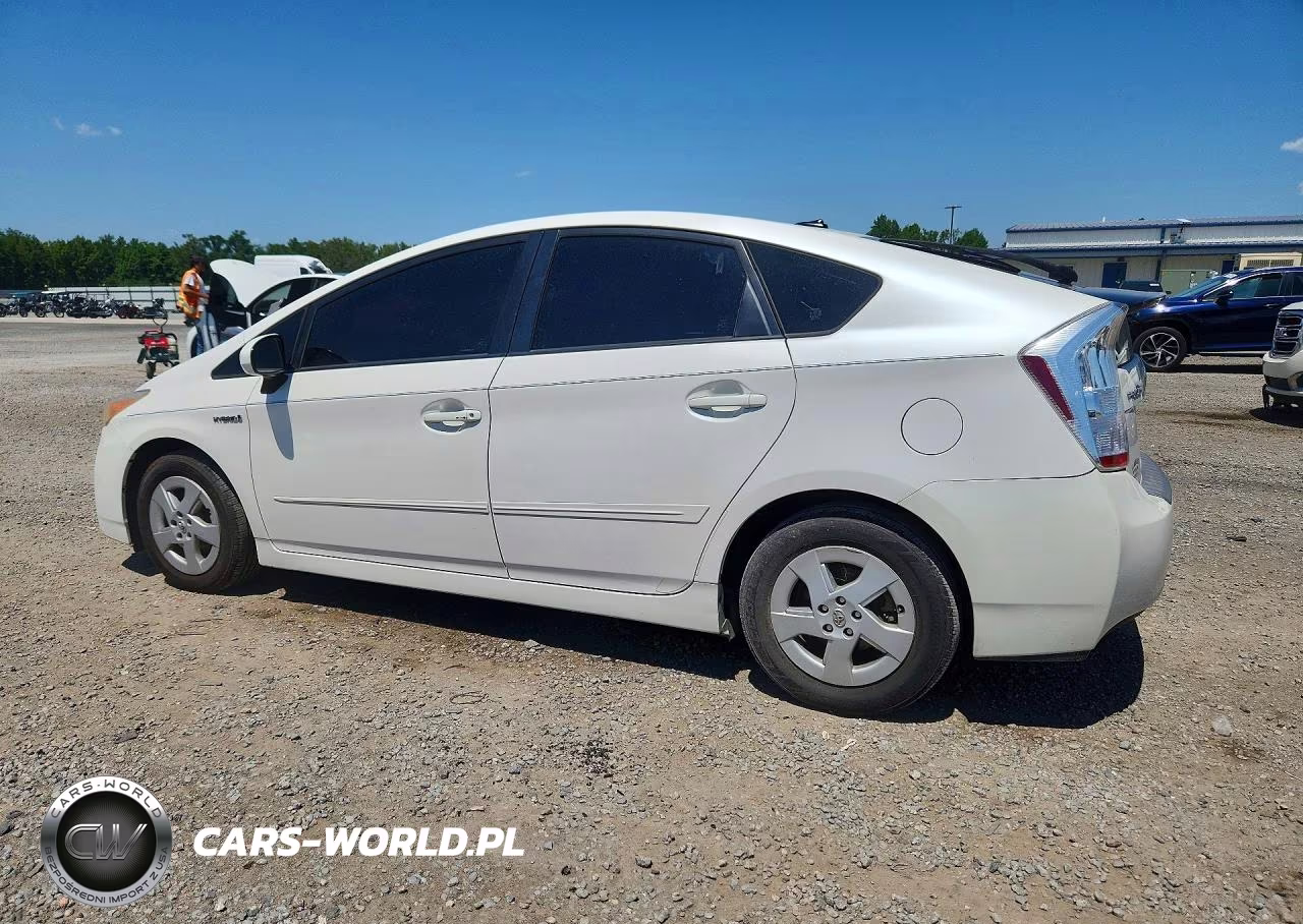 2011 Toyota Prius Two VIN:JTDKN3DU3B1385219 - 2