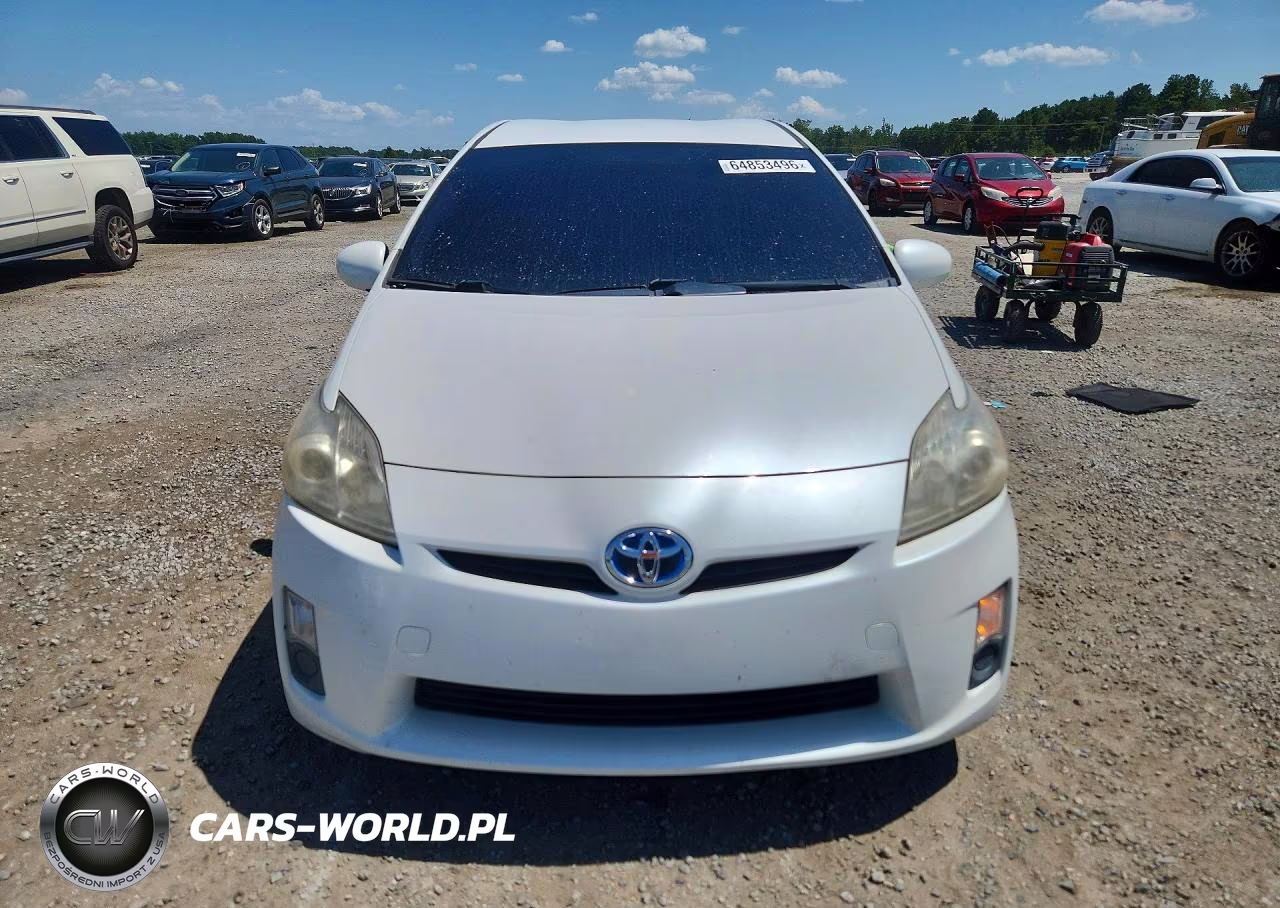 2011 Toyota Prius Two VIN:JTDKN3DU3B1385219 - 5