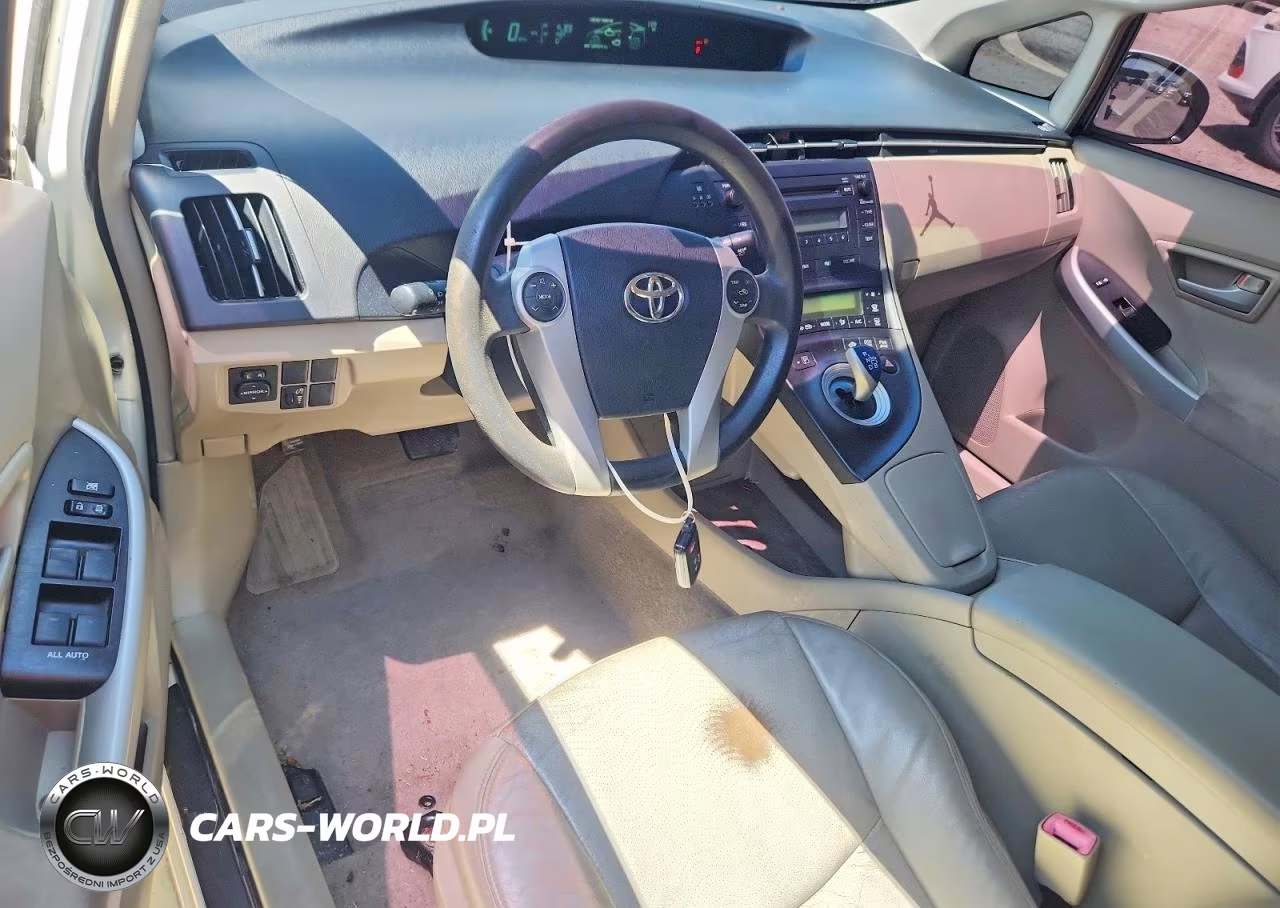 2011 Toyota Prius Two VIN:JTDKN3DU3B1385219 - 8