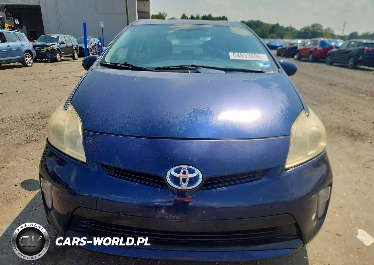 2013 Toyota Prius Two VIN:JTDKN3DU1D1634801 - 5
