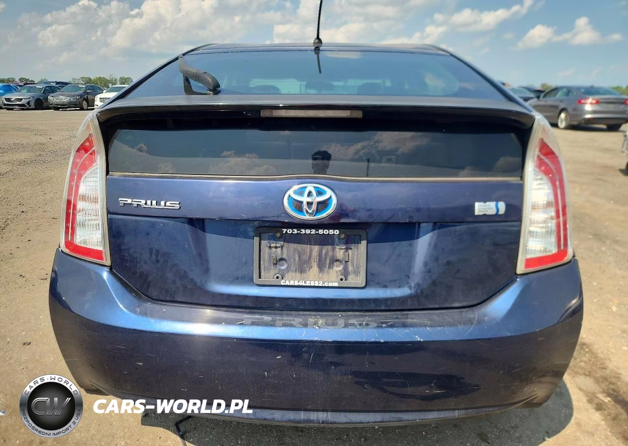 2013 Toyota Prius Two VIN:JTDKN3DU1D1634801 - 6