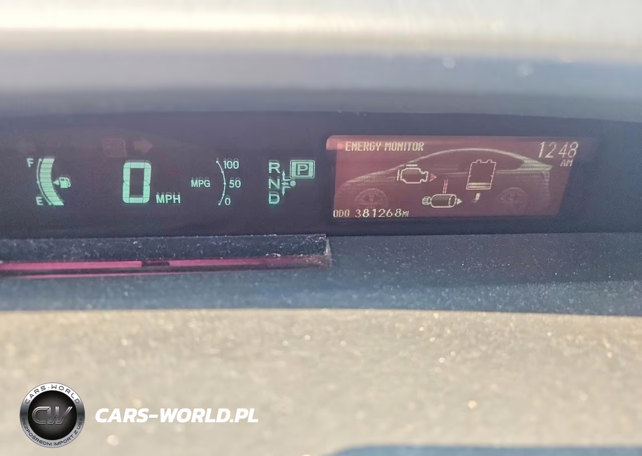 2013 Toyota Prius Two VIN:JTDKN3DU1D1634801 - 9