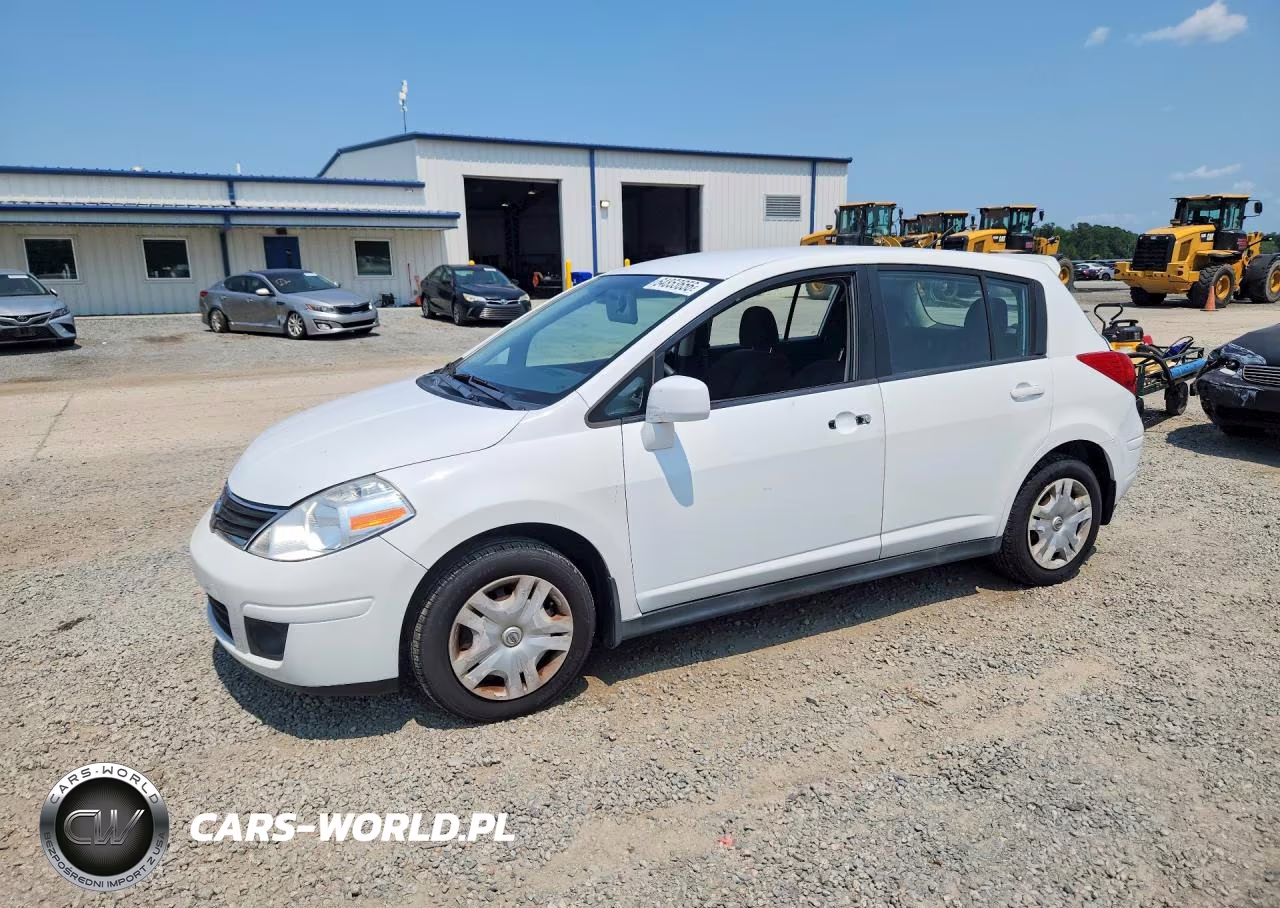 2012 Nissan Versa 1.8 S – zdjęcie 1 z 13
