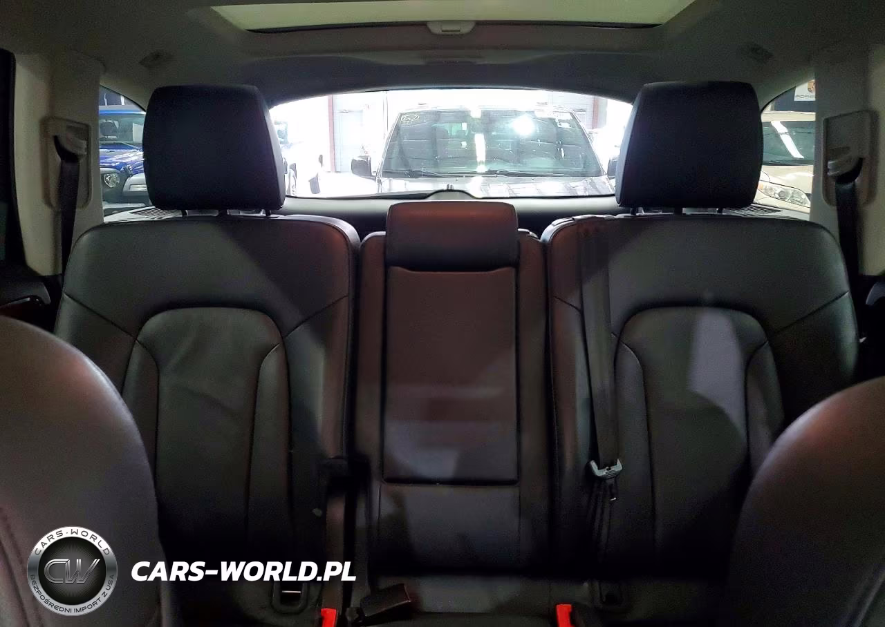 2015 Audi Q7 Premium Plus VIN:WA1LGAFE3FD000913 - 10