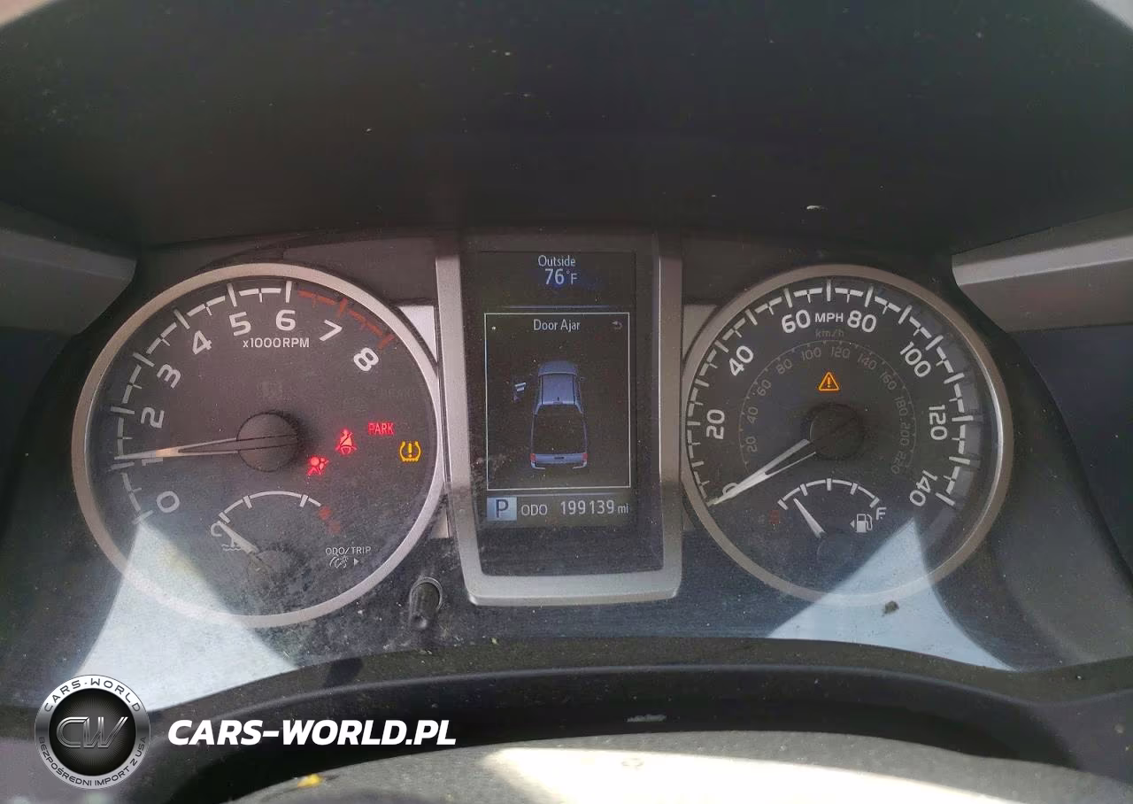 2018 Toyota Tacoma Sr5 V6 VIN:5TFAZ5CNXJX061413 - 9