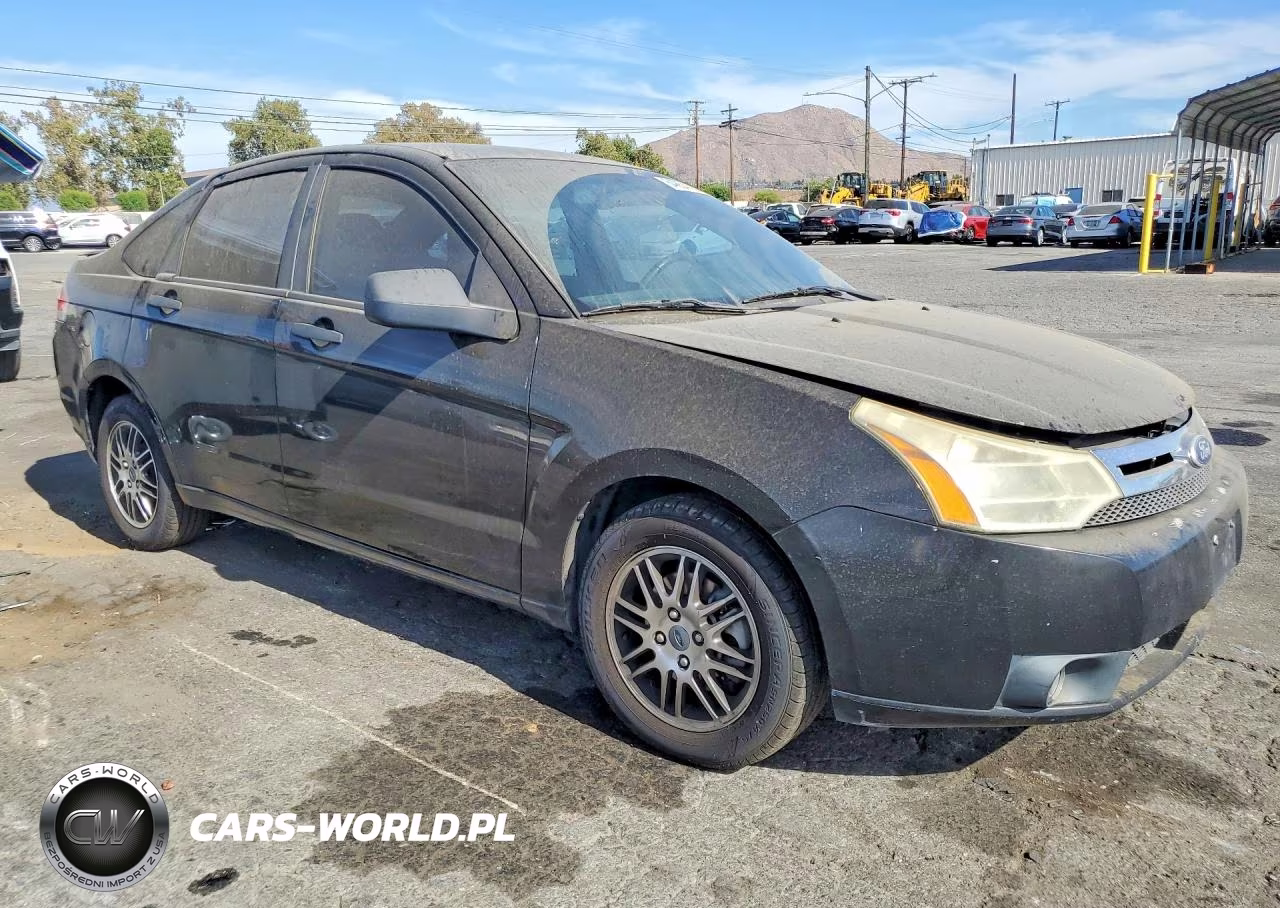 2011 Ford Focus Se VIN:1FAHP3FN9BW116726 - 4