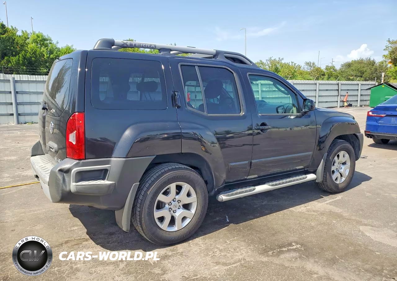 2010 Nissan Xterra X VIN:5N1AN0NW3AC505660 - 3
