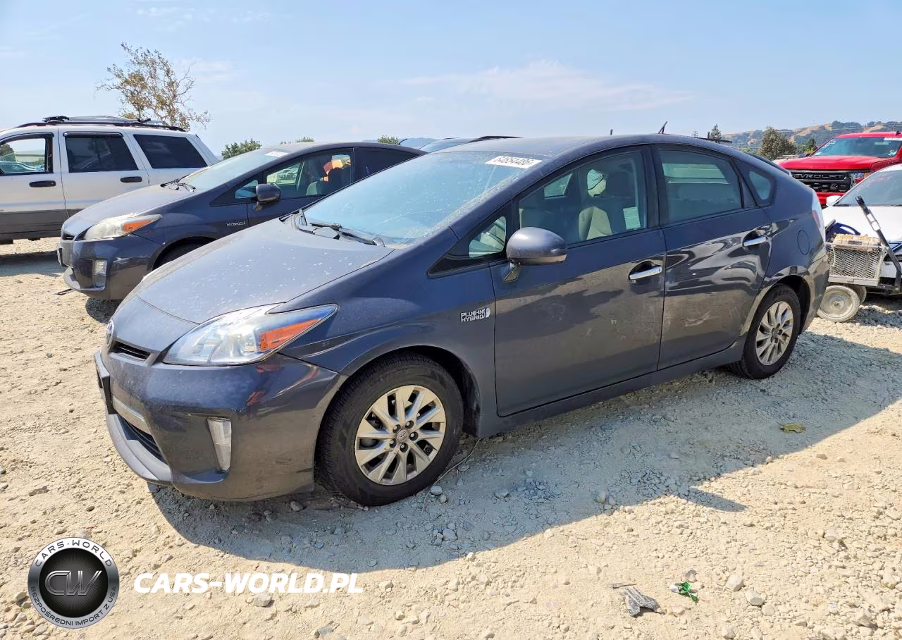 2014 Toyota Prius Plug-In Hybrid Base – zdjęcie 1 z 12