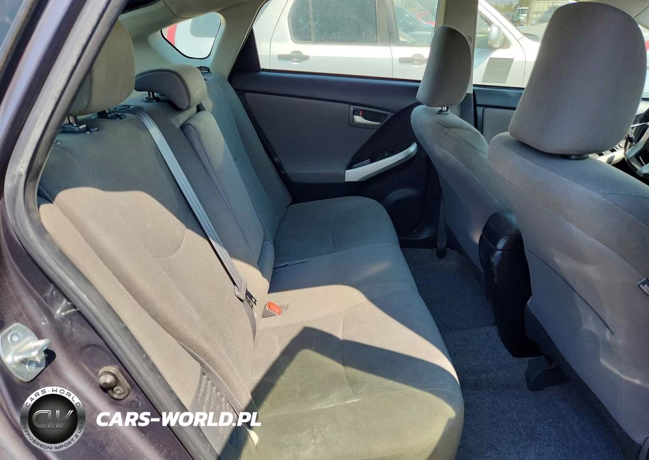 2014 Toyota Prius Plug-In Hybrid Base VIN:JTDKN3DP6E3059353 - 10