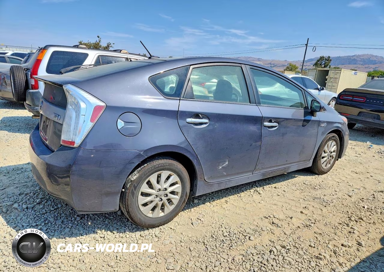 2014 Toyota Prius Plug-In Hybrid Base VIN:JTDKN3DP6E3059353 - 3