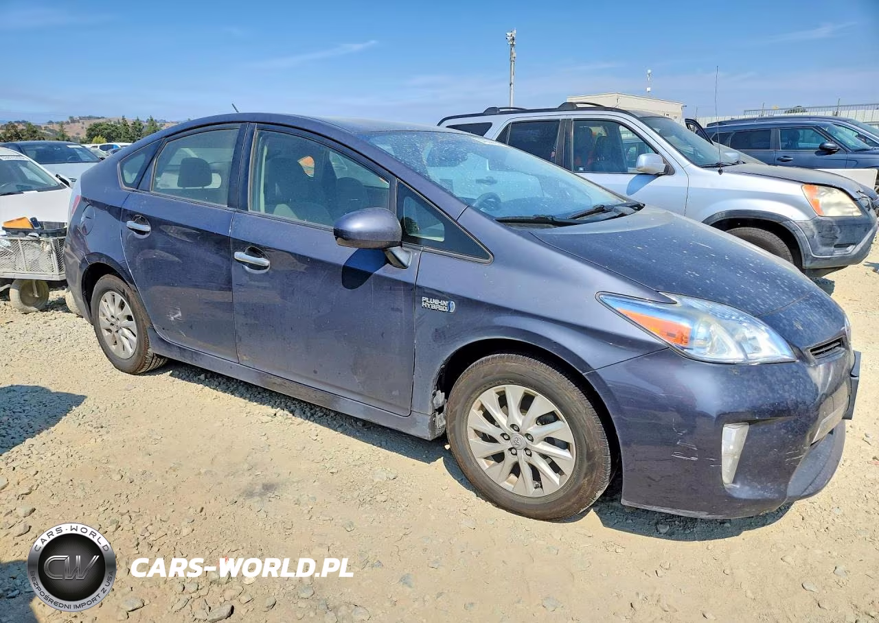 2014 Toyota Prius Plug-In Hybrid Base VIN:JTDKN3DP6E3059353 - 4