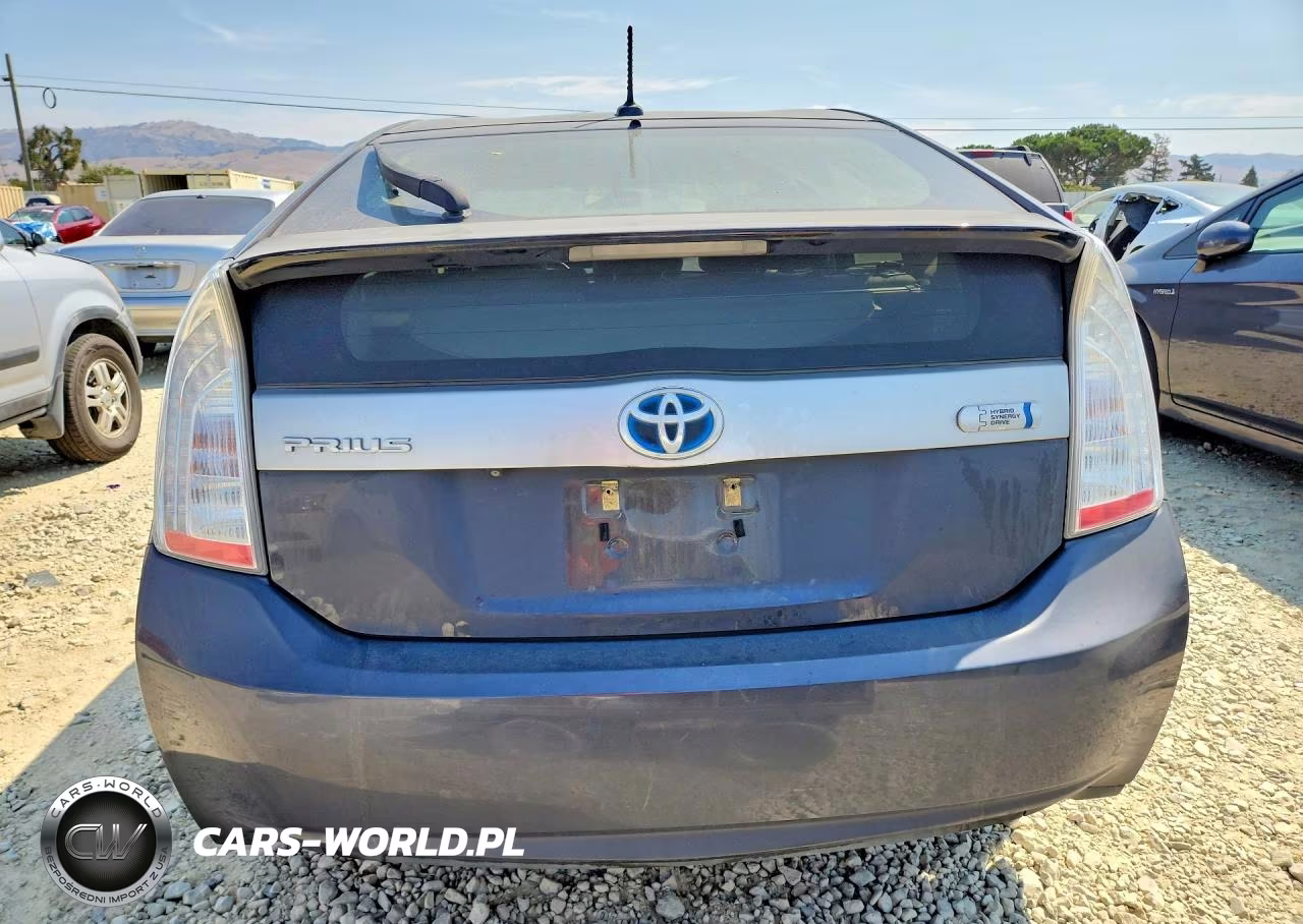 2014 Toyota Prius Plug-In Hybrid Base VIN:JTDKN3DP6E3059353 - 6