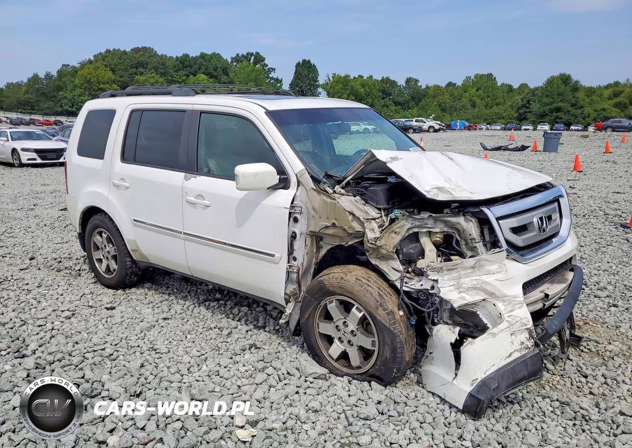 2010 Honda Pilot Touring VIN:5FNYF3H99AB002323 - 4