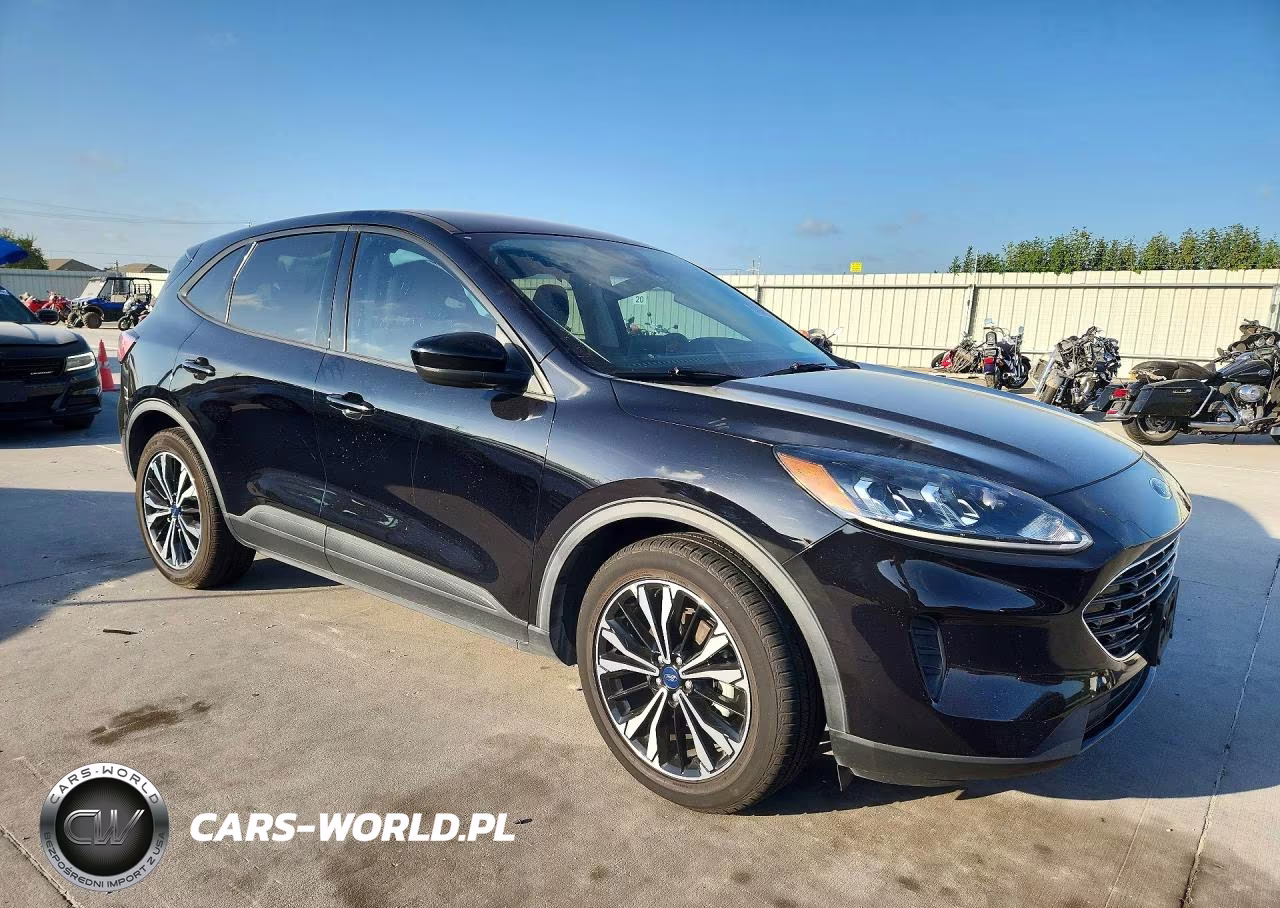 2021 Ford Escape Se VIN:1FMCU0BZ9MUA16740 - 4