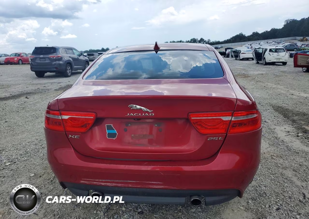 2017 Jaguar Xe Premium VIN:SAJAD4BG8HA963939 - 6