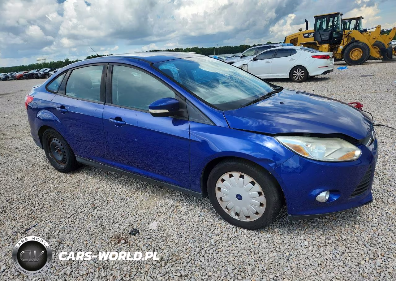 2012 Ford Focus Se VIN:1FAHP3F25CL422637 - 4