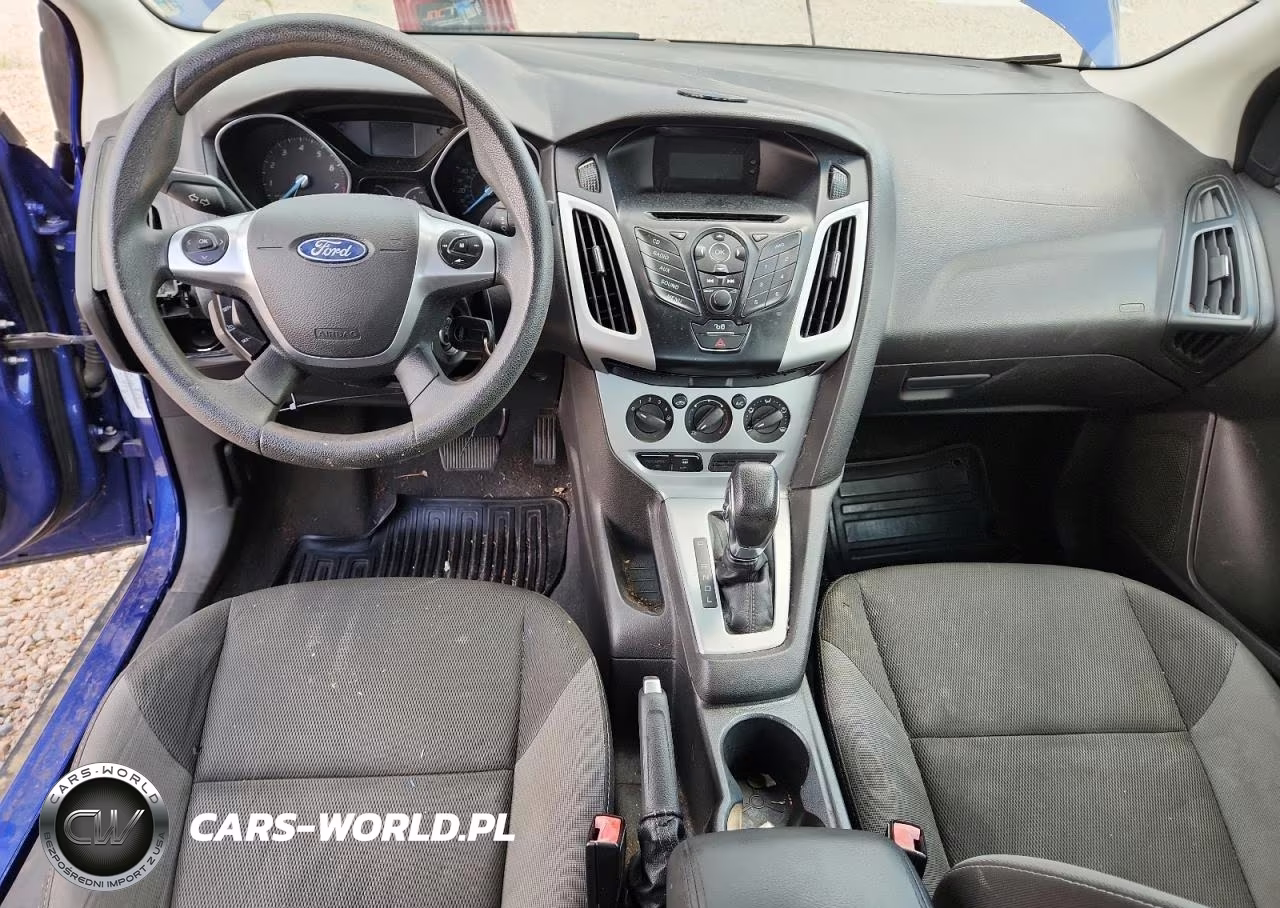 2012 Ford Focus Se VIN:1FAHP3F25CL422637 - 8