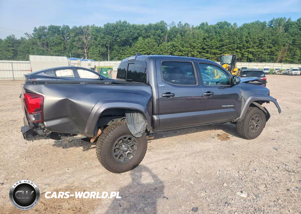 2018 Toyota Tacoma Sr5 V6 VIN:3TMCZ5AN0JM142745 - 3