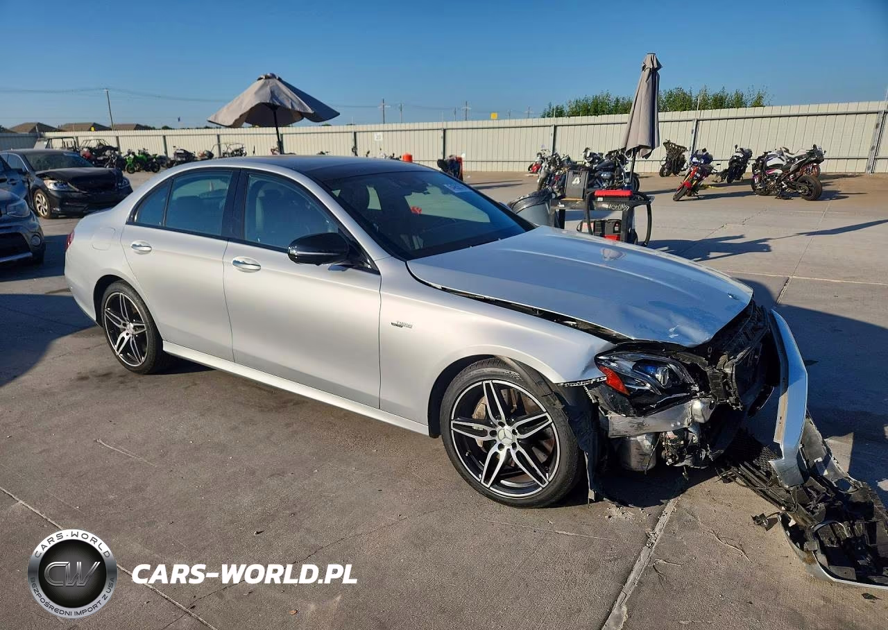 2019 Mercedes-Benz E Amg 53 4Matic VIN:WDDZF6BB5KA628453 - 4