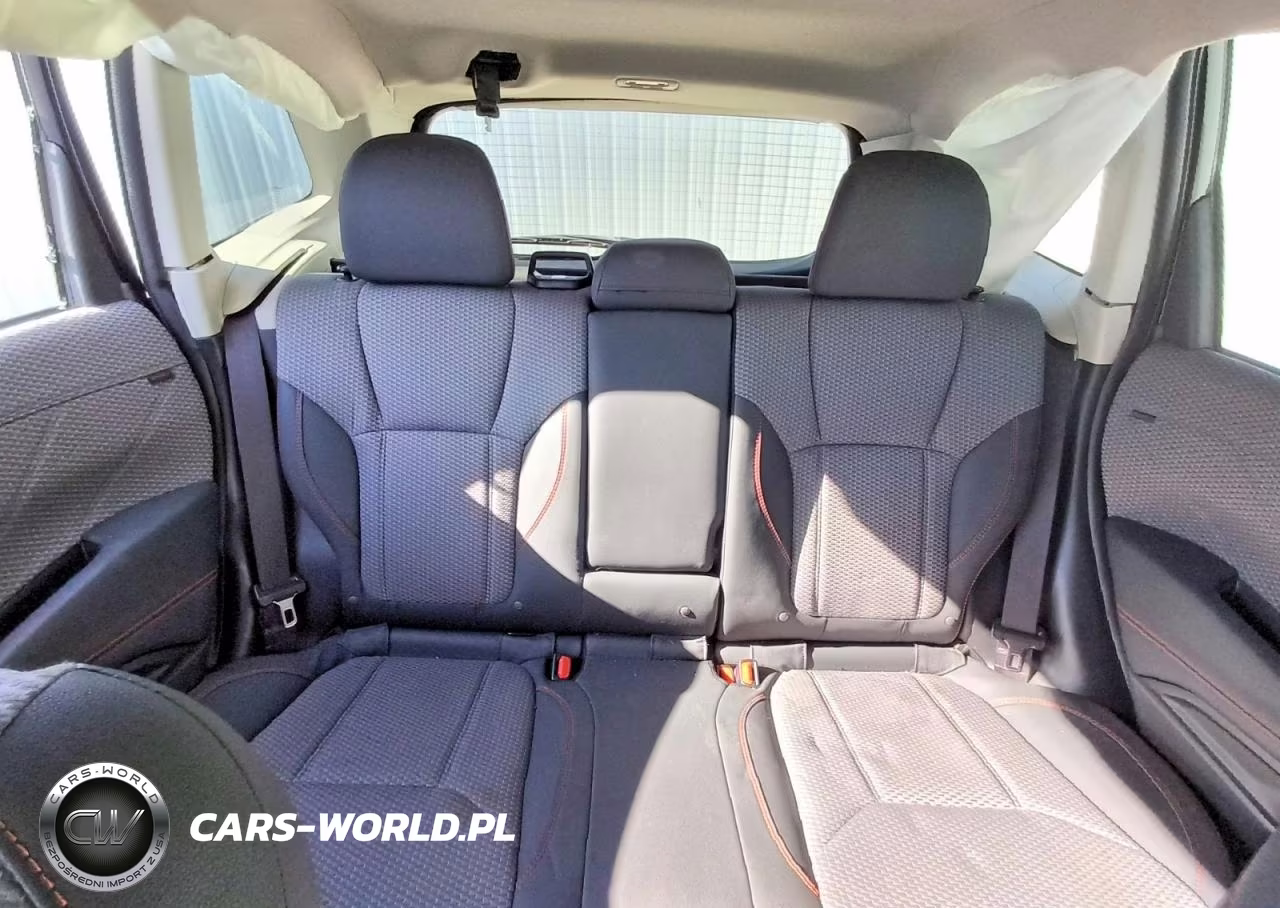 2020 Subaru Forester Sport VIN:JF2SKARC4LH451378 - 10