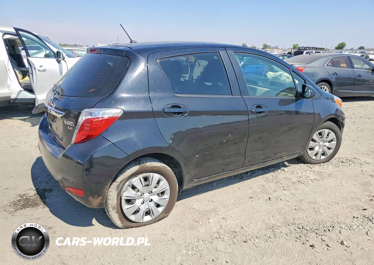 2014 Toyota Yaris 5-Door Le VIN:JTDKTUD37ED573585 - 3