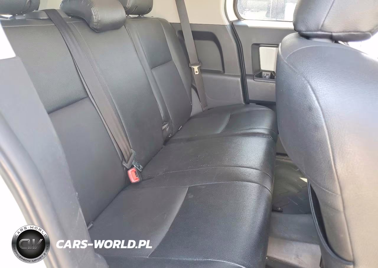 2012 Toyota Fj Cruiser Base VIN:JTEBU4BF9CK127176 - 11