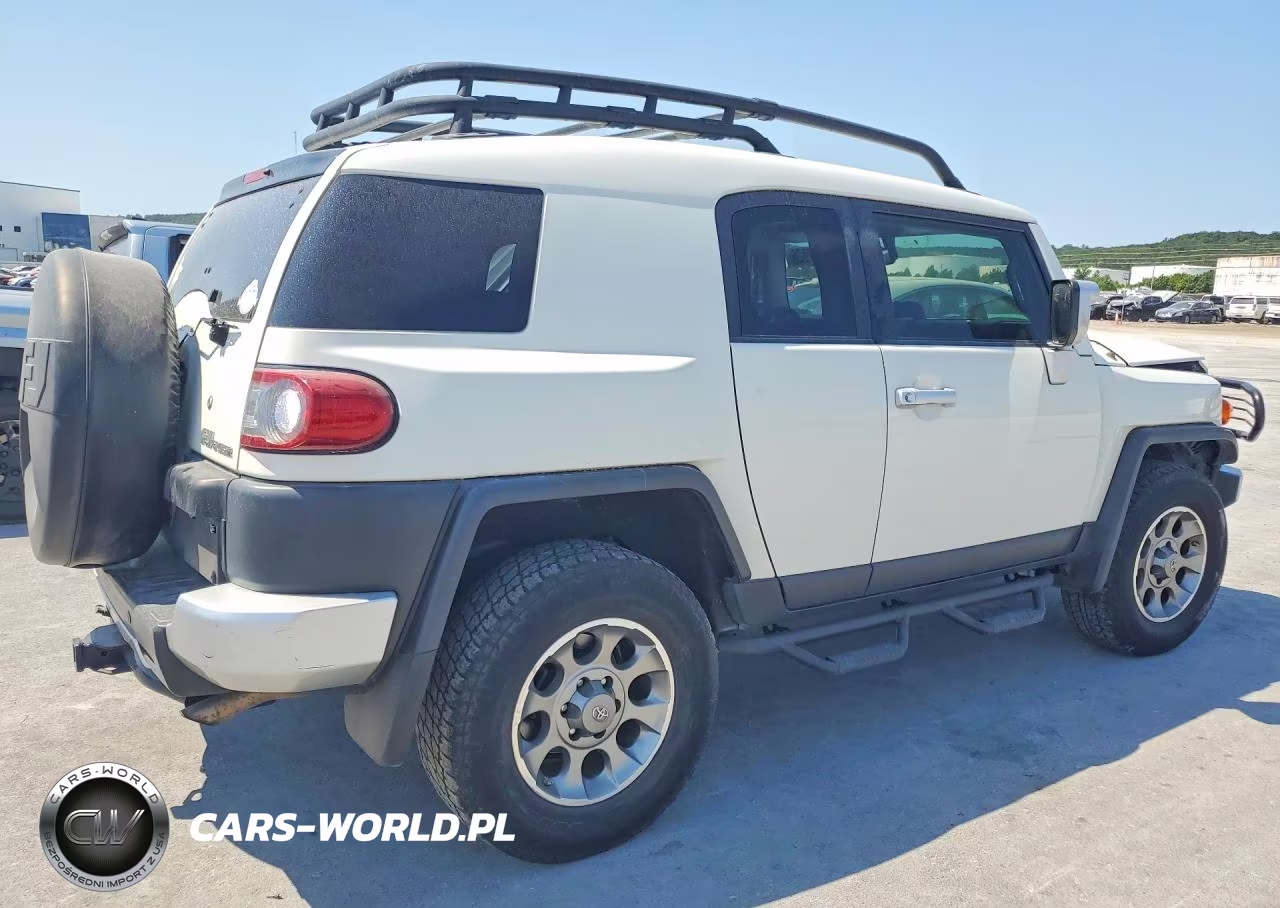2012 Toyota Fj Cruiser Base VIN:JTEBU4BF9CK127176 - 3