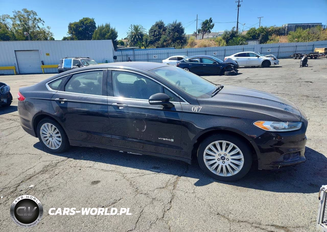 2013 Ford Fusion Se Hybrid VIN:3FA6P0LU7DR243305 - 4