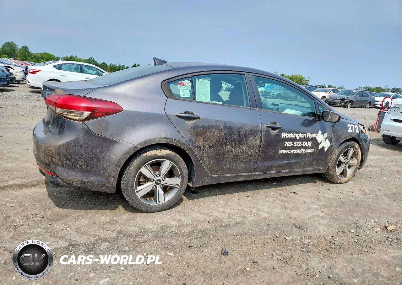 2018 Kia Forte Lx VIN:3KPFL4A70JE226200 - 3