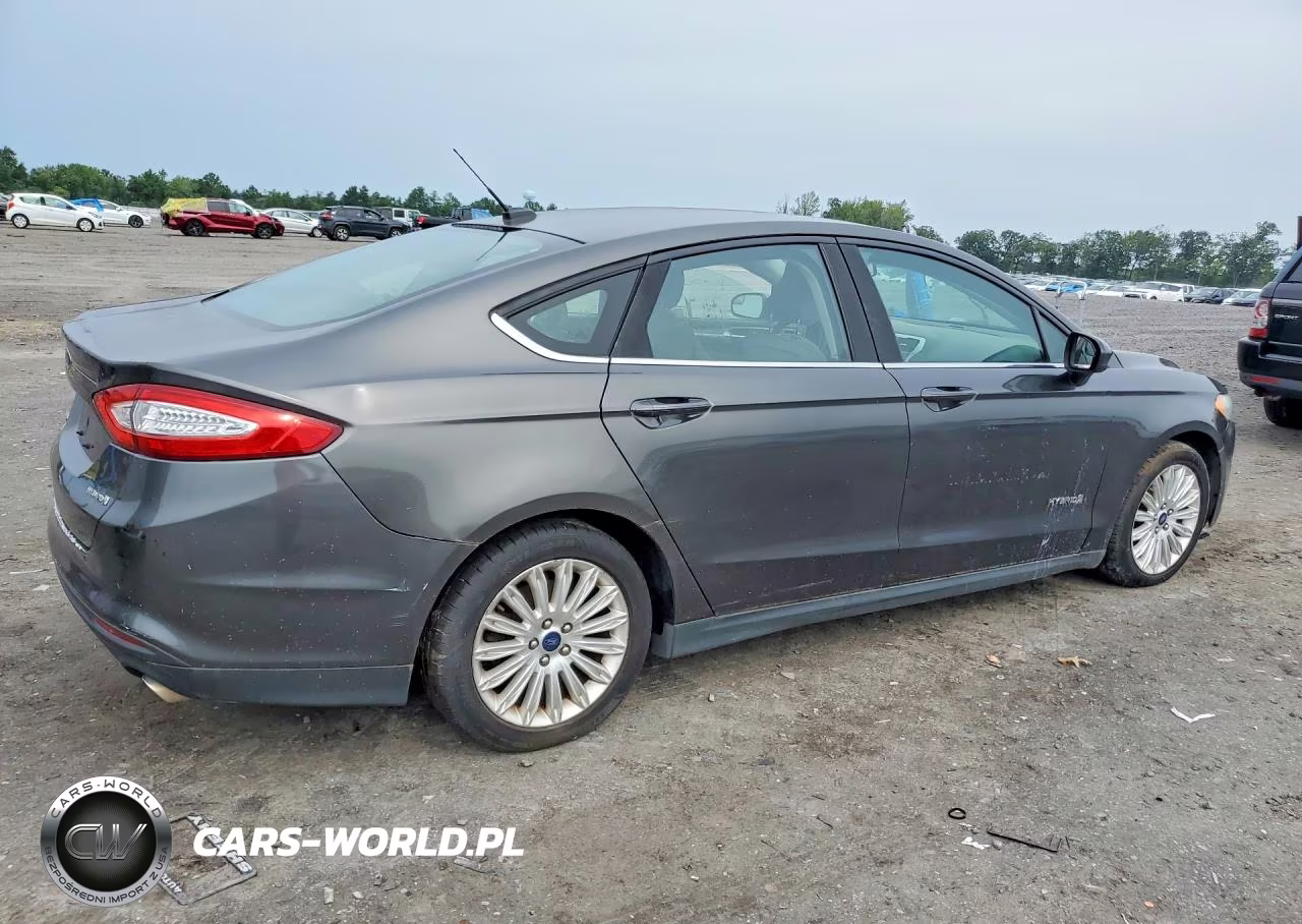 2016 Ford Fusion S Hybrid VIN:3FA6P0UU7GR205642 - 3