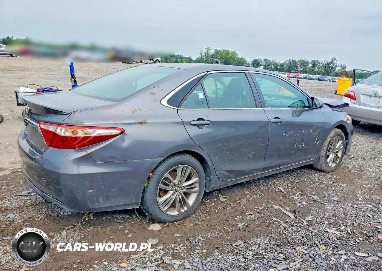 2017 Toyota Camry Se VIN:4T1BF1FK9HU777069 - 3