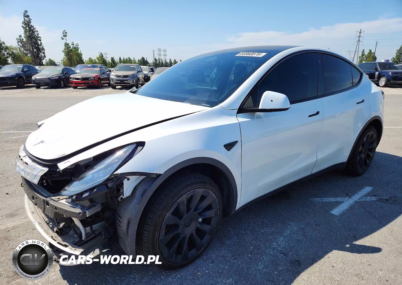 2021 Tesla Model Y – zdjęcie 1 z 13