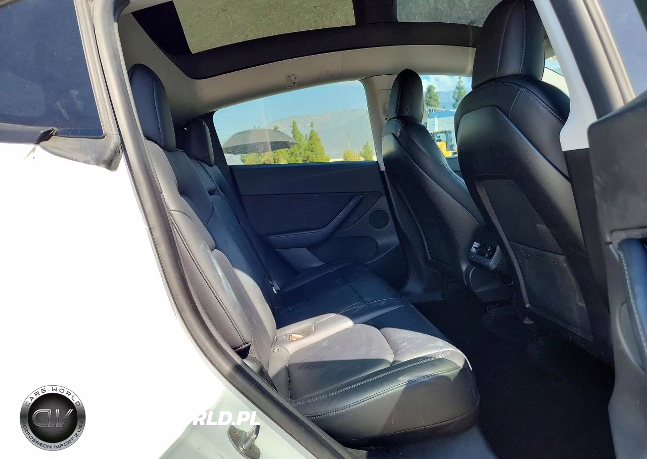 2021 Tesla Model Y VIN:5YJYGDEE2MF072478 - 10