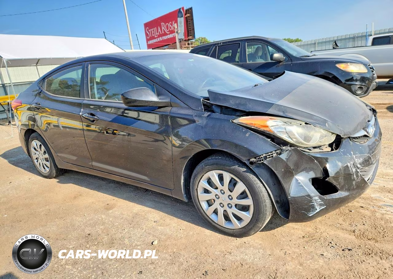 2012 Hyundai Elantra Gls VIN:5NPDH4AE5CH125840 - 4
