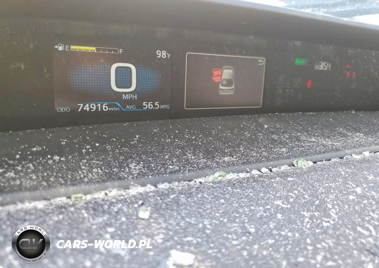2021 Toyota Prius L Eco VIN:JTDKAMFU5M3151606 - 9