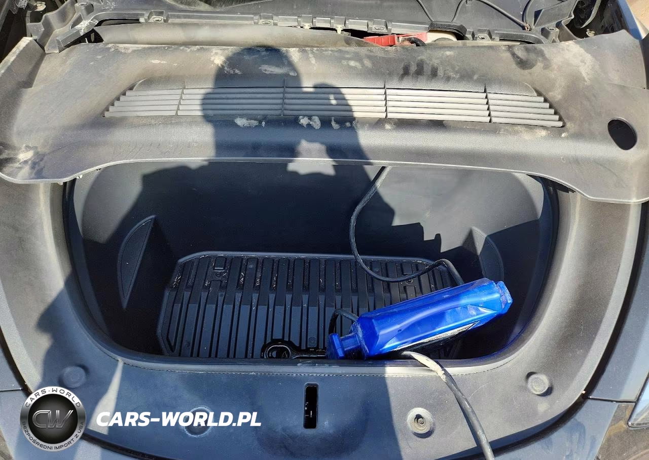 2023 Tesla Model Y VIN:7SAYGDEF2PF976878 - 21