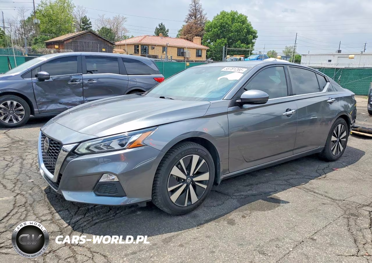 2022 Nissan Altima Sv