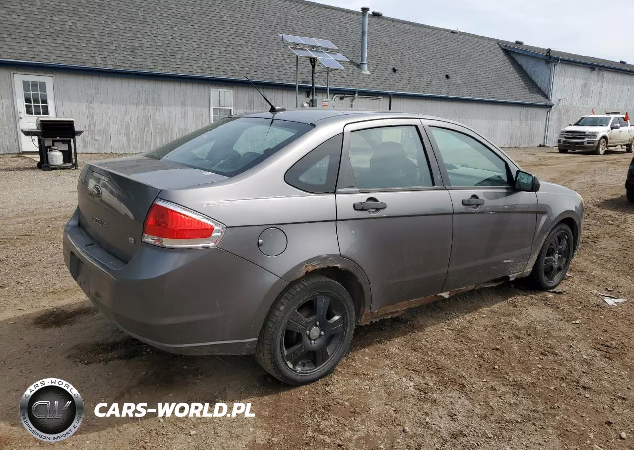 2010 Ford Focus Se VIN:1FAHP3FN6AW165428 - 3